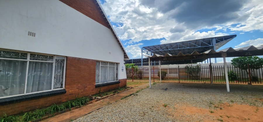 3 Bedroom Property for Sale in Wilkoppies North West